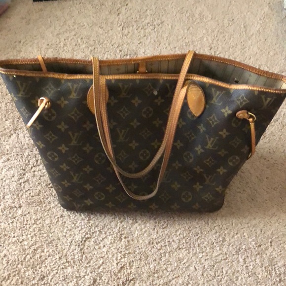Louis Vuitton Handbags - Louis Vuitton Neverfull MM